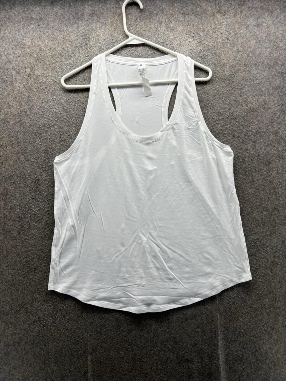 Lululemon Tank Top Womens 14 White Scoop Neck Racerback Athletic Yoga Workout